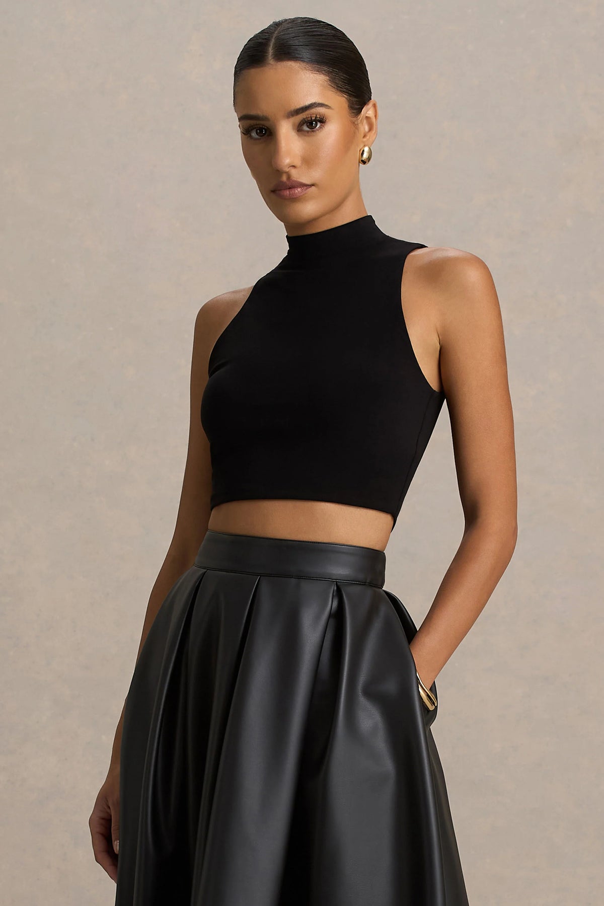 Sian | Black High-Neck Crop Top