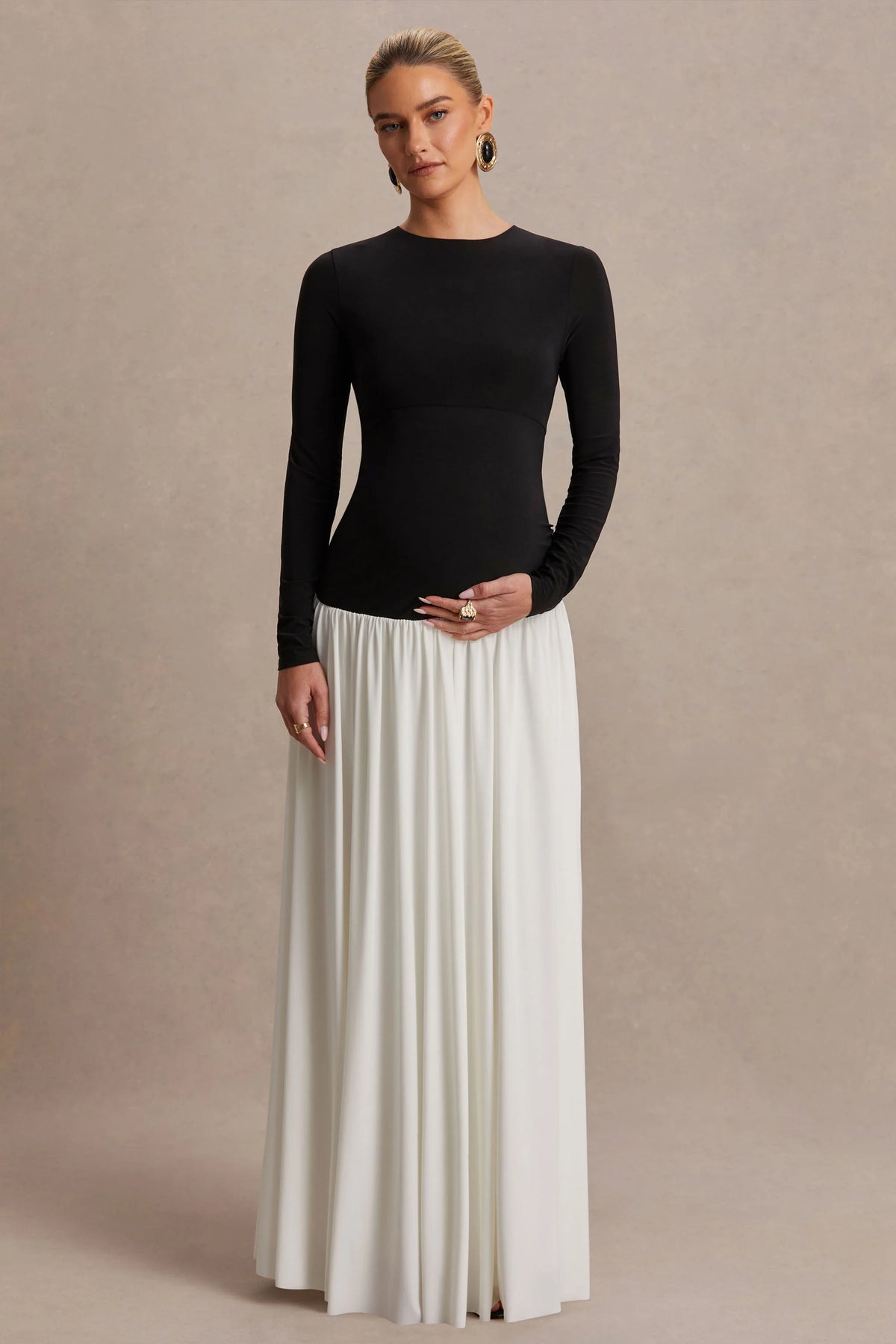 Monroe | Black And White Crew-Neck Maxi Dress With Drop-Waist
